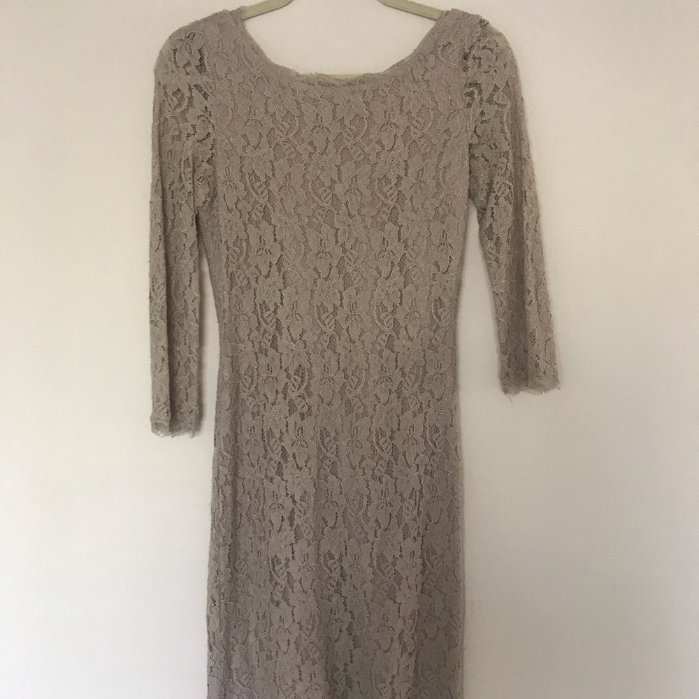 Dress - Picture 2 of 8